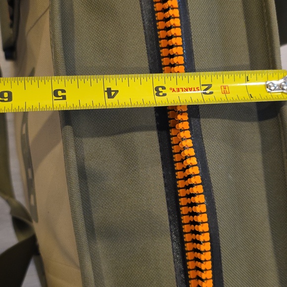 YETI COOLER TAN COLOR PRICE IS FIRM! - Picture 7 of 9